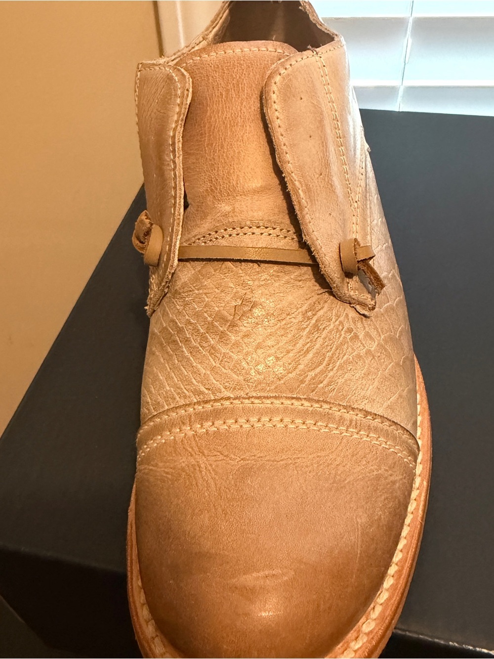 Freebird by Steven Women's Tan Leather Lace-Up Flats - Picture 2 of 3